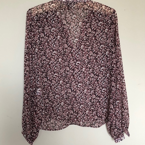 SALE ☘️ BANANA REPUBLIC Sheer Smocked V-Neck Tunic Top - Picture 4 of 12